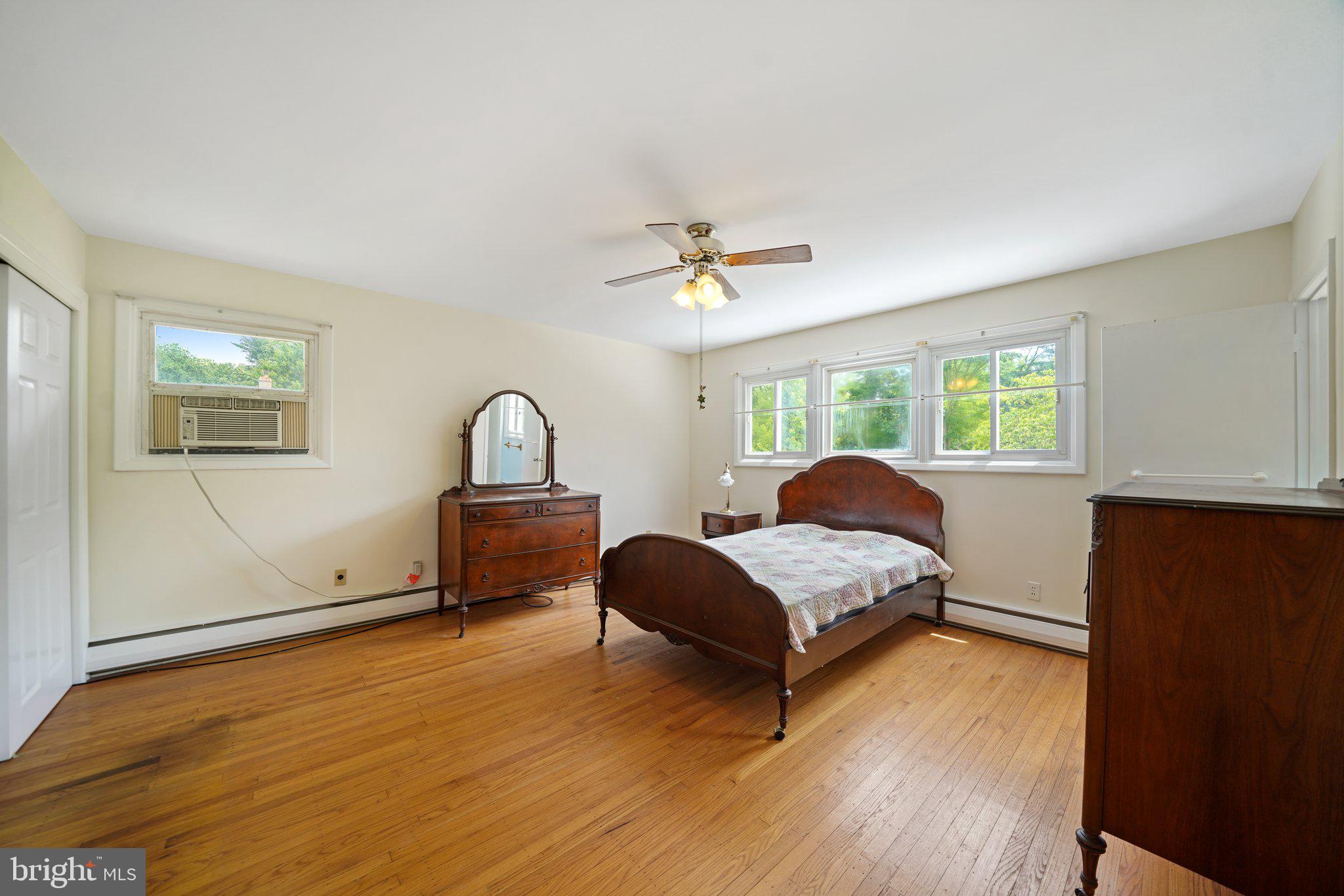 172 Mansion Road Newtown Square, PA 19073 - Photo 22 of 36 Main Bedroom