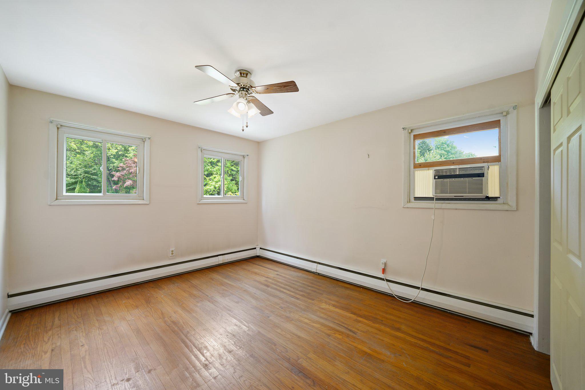 172 Mansion Road Newtown Square, PA 19073 - Photo 27 of 36 Bedroom 2