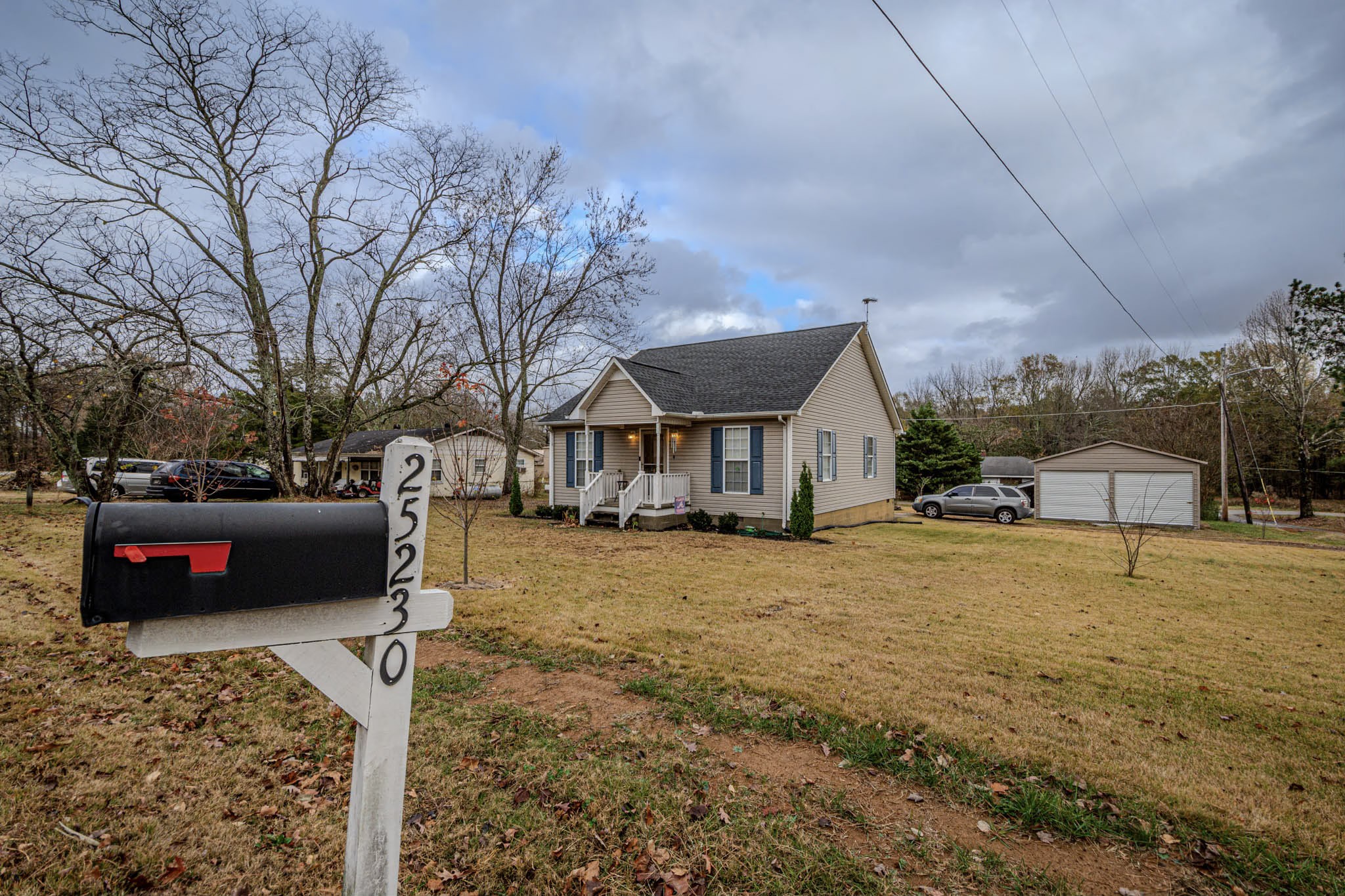 25230 Union Hill Road Ardmore, TN 38449 - Photo 9 of 55 a front view of a house with a yard