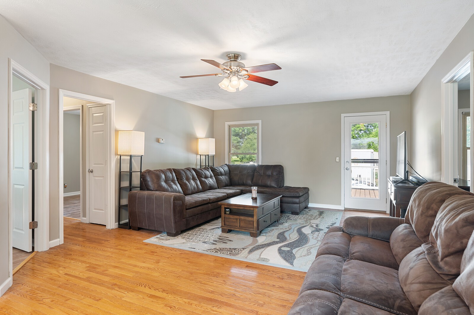 6658 Highway 49 Springfield, TN 37172 - Photo 4 of 44 a living room with furniture and a large window