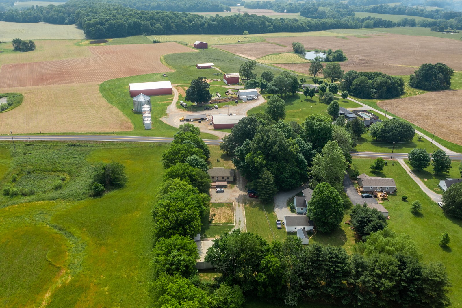 6658 Highway 49 Springfield, TN 37172 - Photo 42 of 44 a view of lake with houses