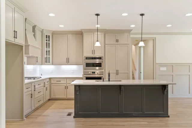 $1,024,900 | 4100 Affiant Way, Culleoka, TN 38451