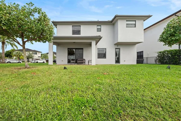 $5,800 | 16060 Northwest 89th Court, Miami Lakes, FL 33018