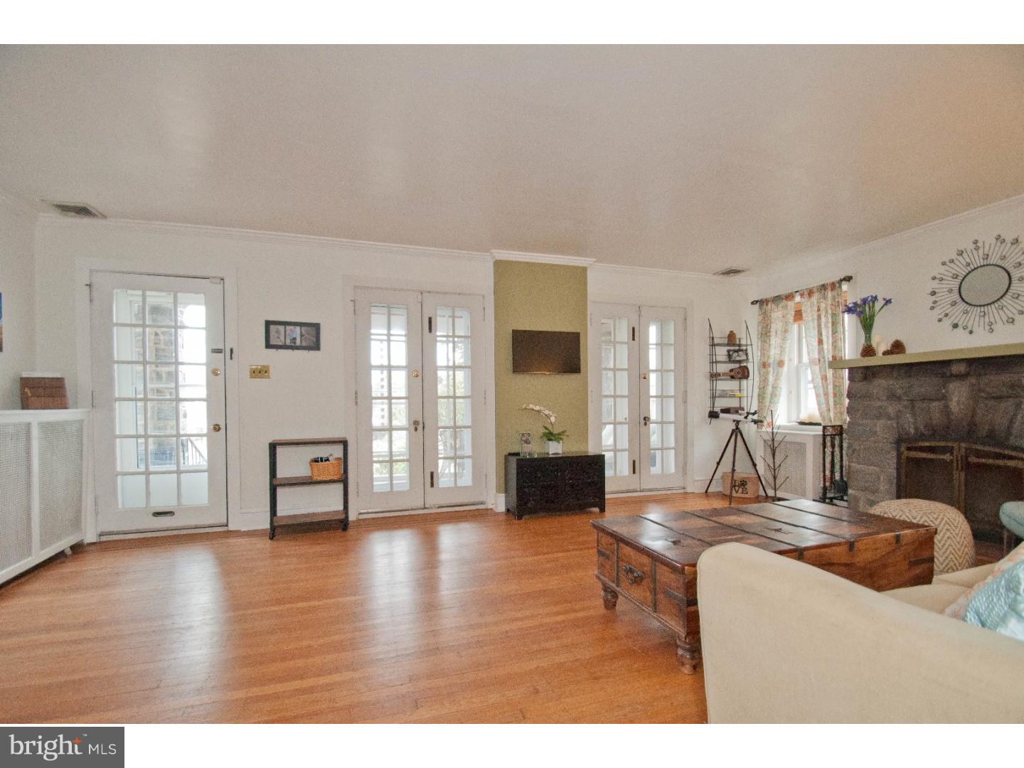 345 Mill Road Havertown, PA 19083 - Photo 6 of 24 Living Room