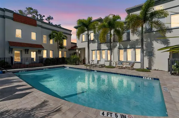 $874,990 | 1685 Laurel Street, Unit 3, Sarasota, FL 34236