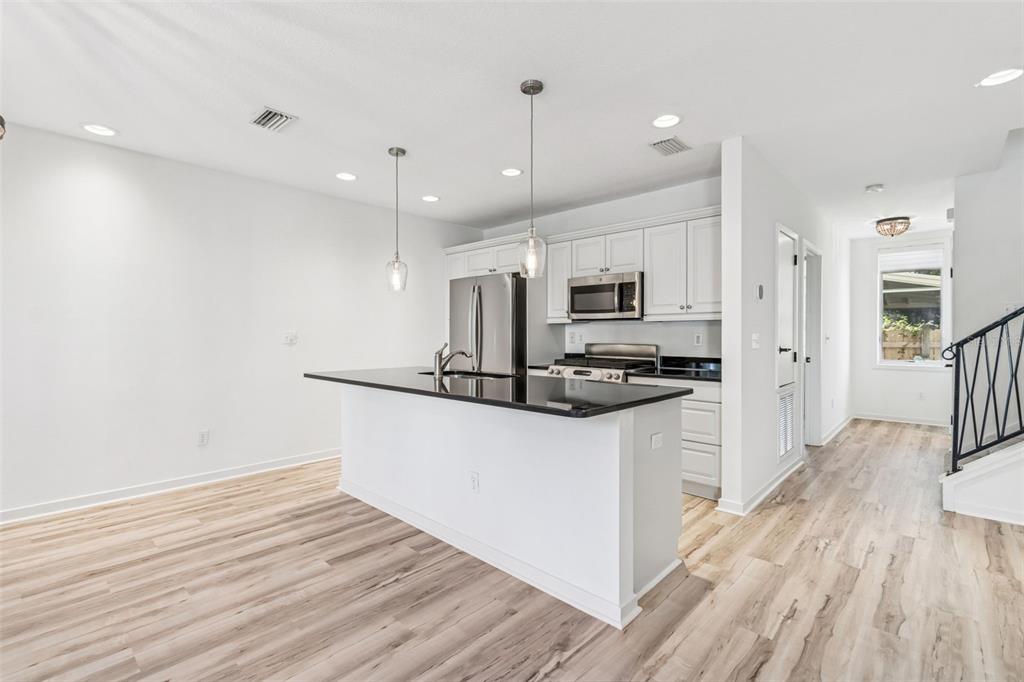 1685 Laurel Street, Unit 3 Sarasota, FL 34236 - Photo 12 of 69