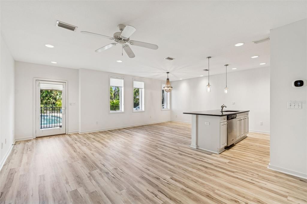 1685 Laurel Street, Unit 3 Sarasota, FL 34236 - Photo 14 of 69