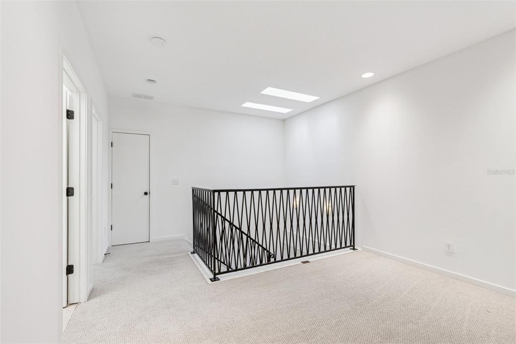 1685 Laurel Street, Unit 3 Sarasota, FL 34236 - Photo 21 of 54