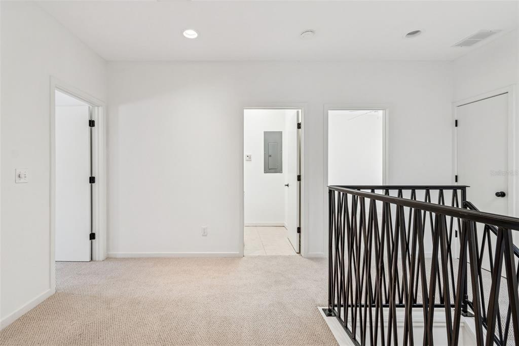 1685 Laurel Street, Unit 3 Sarasota, FL 34236 - Photo 23 of 54 a view of a hallway with entryway