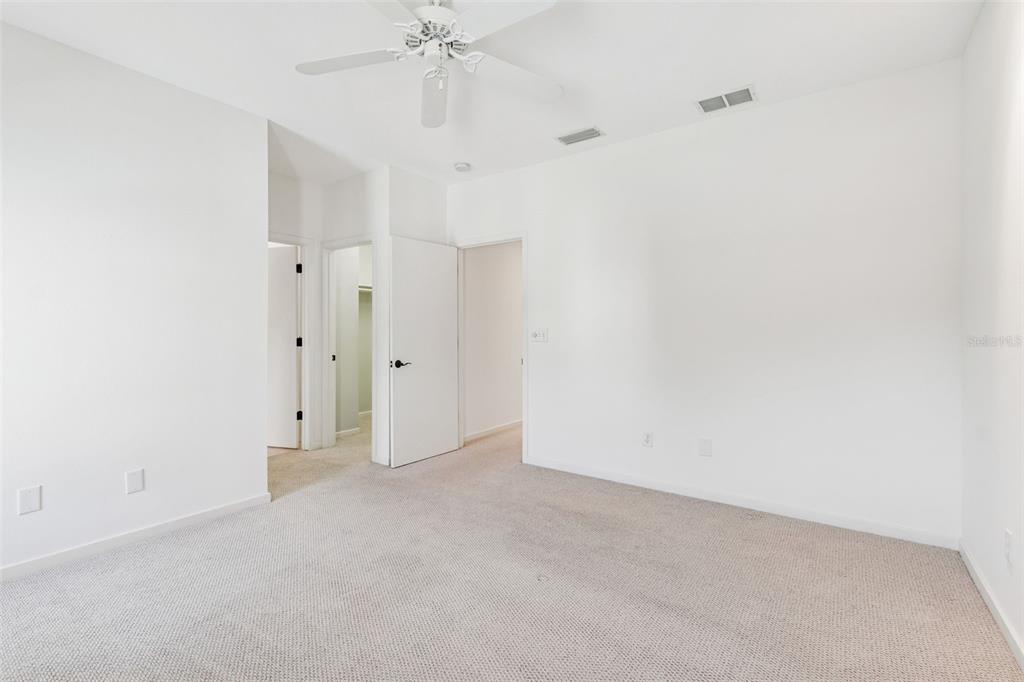 1685 Laurel Street, Unit 3 Sarasota, FL 34236 - Photo 26 of 54 an empty room with a bathroom