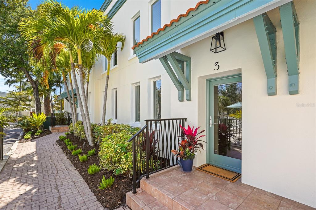 1685 Laurel Street, Unit 3 Sarasota, FL 34236 - Photo 4 of 69