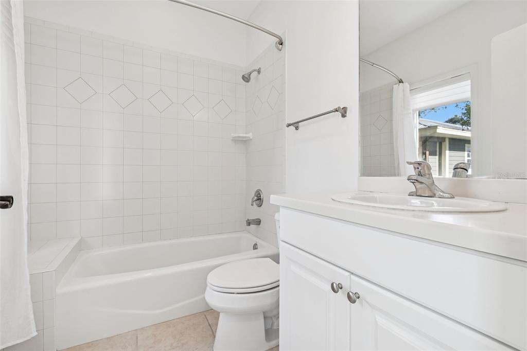 1685 Laurel Street, Unit 3 Sarasota, FL 34236 - Photo 44 of 69