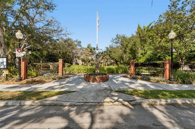 $965,000 | 1685 Laurel Street, Unit 3, Sarasota, FL 34236