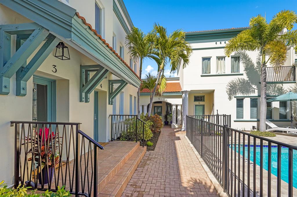 1685 Laurel Street, Unit 3 Sarasota, FL 34236 - Photo 63 of 69