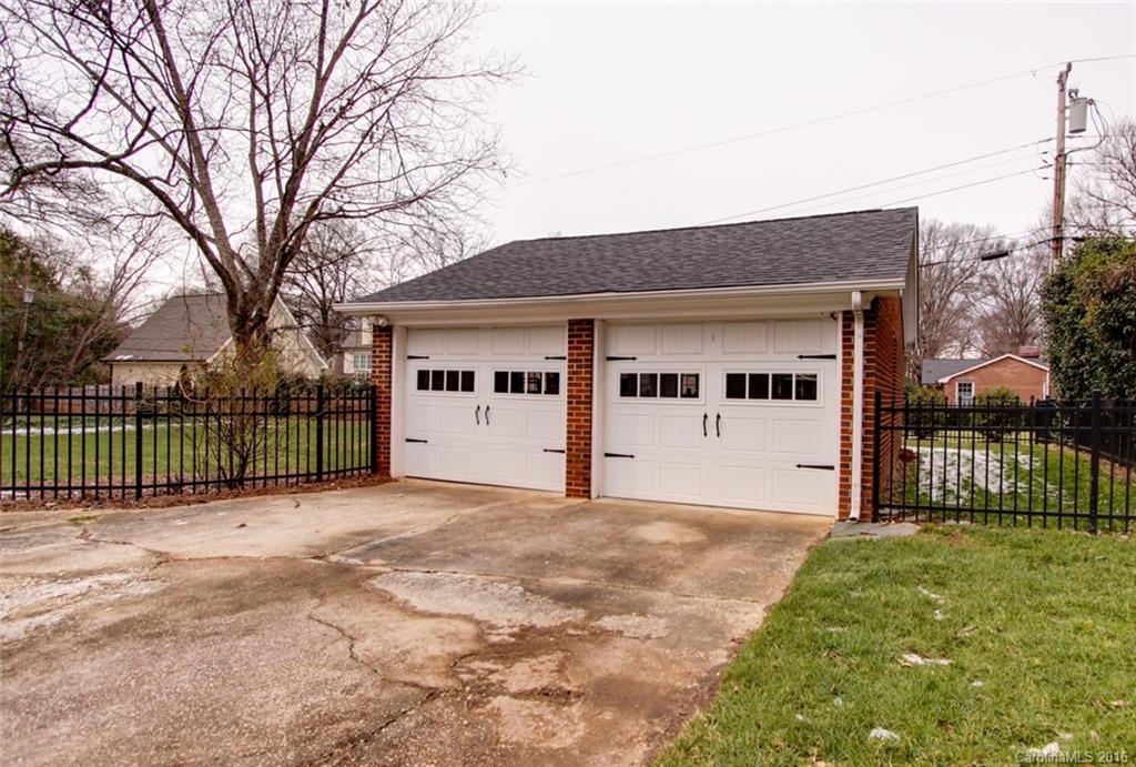 1400 Ferncliff Road Charlotte, NC 28211 - Photo 21 of 21 a view of a house with a outdoor space