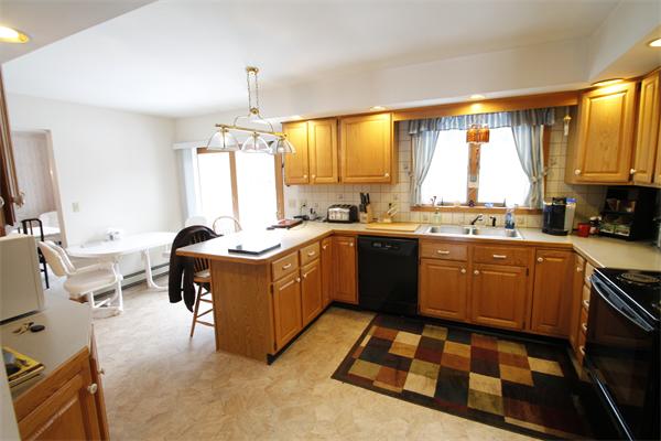 100 Shepardson Road Warwick, MA 01378 - Photo 9 of 30