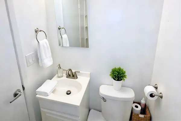 $1,350 | 725 West 1st Avenue, Unit 102, Mesa, AZ 85210