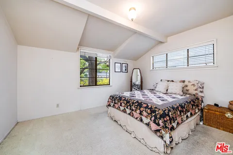 $1,569,000 | 5102 Gaviota Avenue, Encino, CA 91436