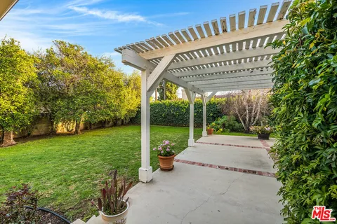$1,569,000 | 5102 Gaviota Avenue, Encino, CA 91436