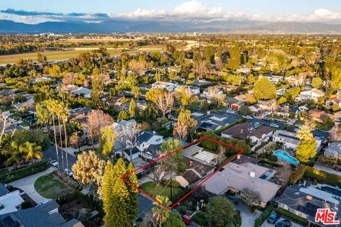 $1,569,000 | 5102 Gaviota Avenue, Encino, CA 91436