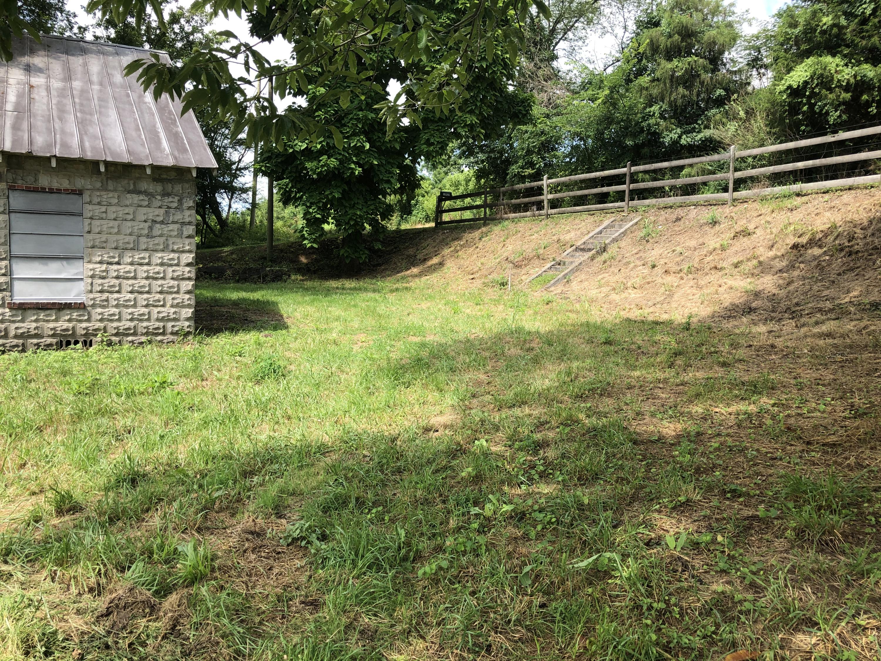 10929 Fairview Road Duffield, VA 24244 - Photo 11 of 52 Photo Jul 26, 11 46 42 AM