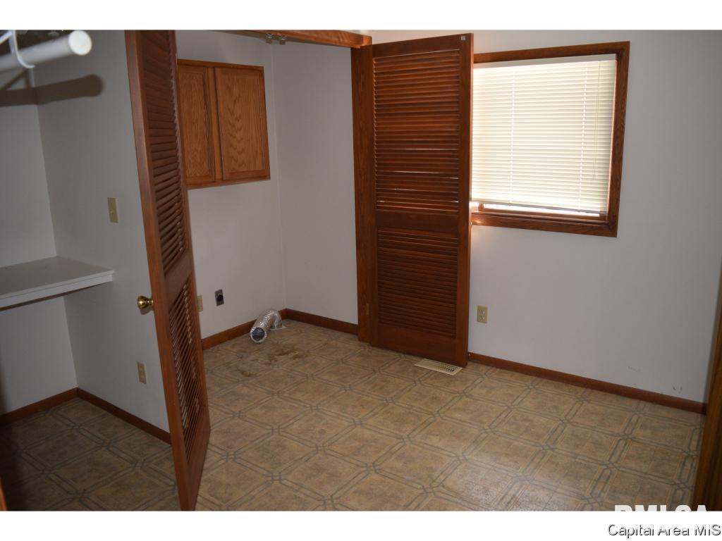 2118 Cincinnati Avenue Springfield, IL 62702 - Photo 9 of 14