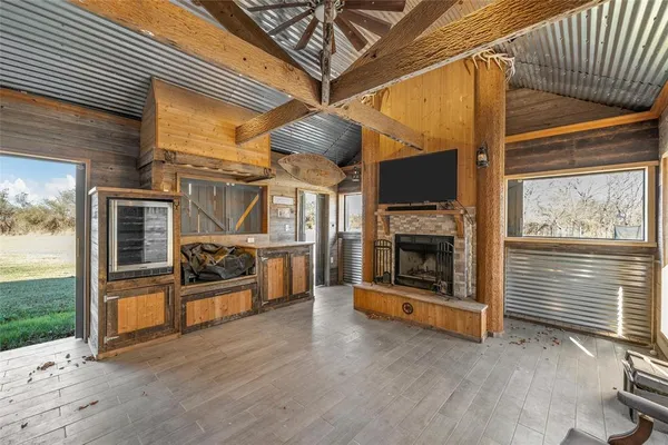 $494,000 | 361 Vandiver Road, Moody, TX 76557