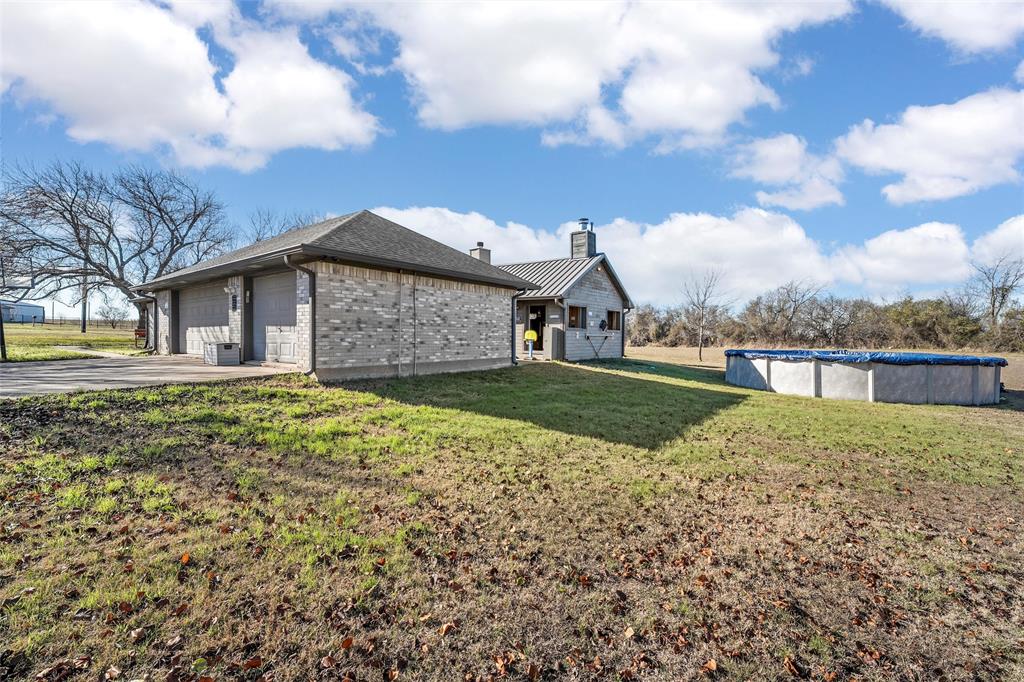 361 Vandiver Road Moody, TX 76557 - Photo 29 of 33 a house view with garden space
