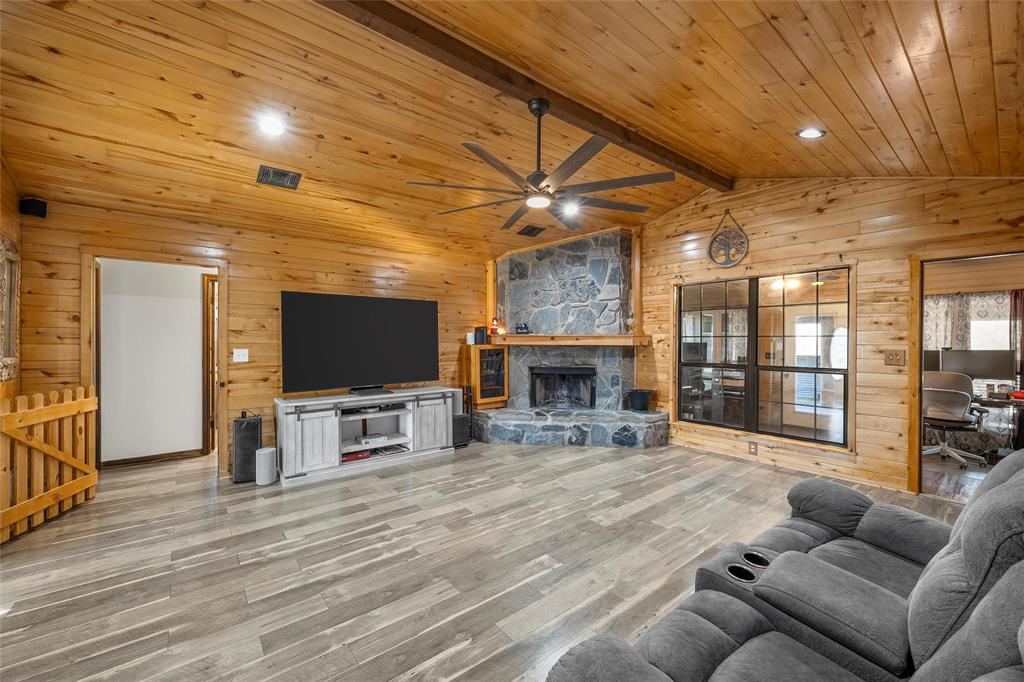 361 Vandiver Road Moody, TX 76557 - Photo 6 of 33 a living room with furniture and a flat screen tv