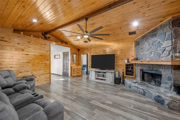 $494,000 | 361 Vandiver Road, Moody, TX 76557