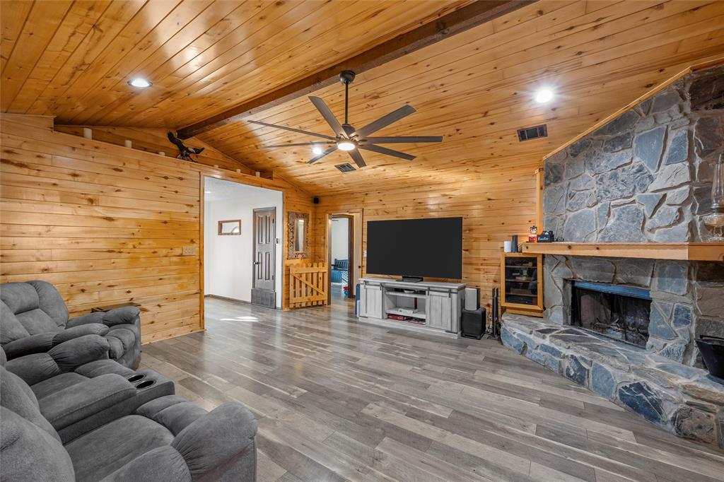 361 Vandiver Road Moody, TX 76557 - Photo 7 of 33 a living room with furniture and a flat screen tv