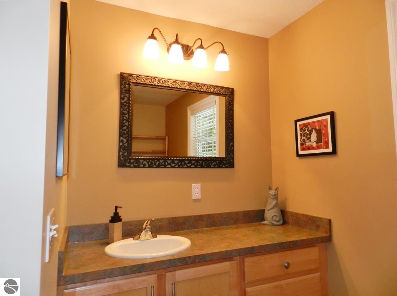 5063 Timber Ridge Drive Kingsley, MI 49649 - Photo 45 of 53 1787998-44.JPG