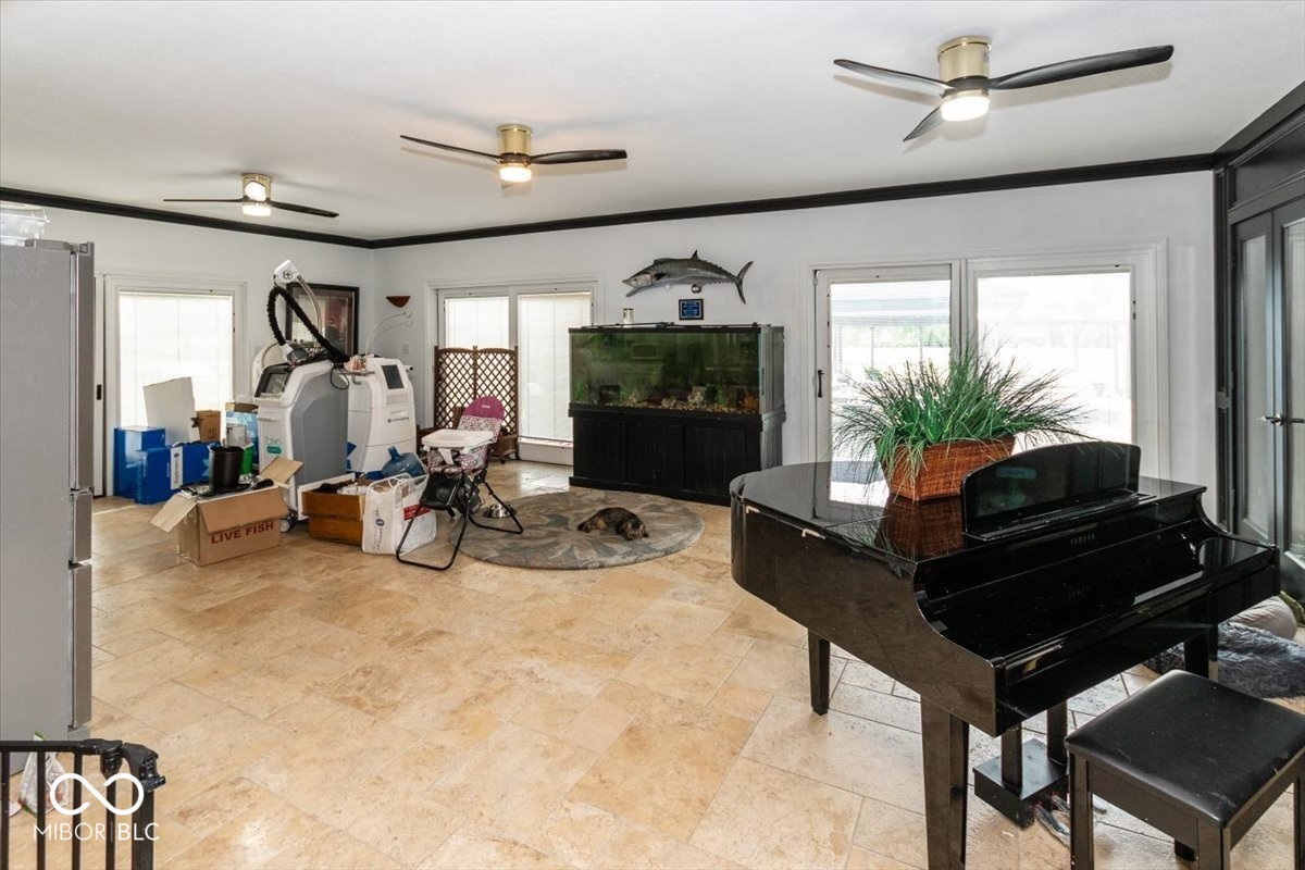 333 Jordan Road Indianapolis, IN 46217 - Photo 24 of 49