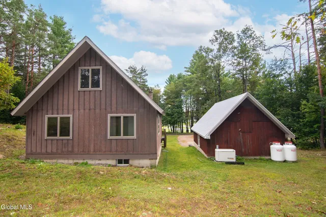 $424,900 | 39 Austin Pond Road, Johnsburg, NY 12853