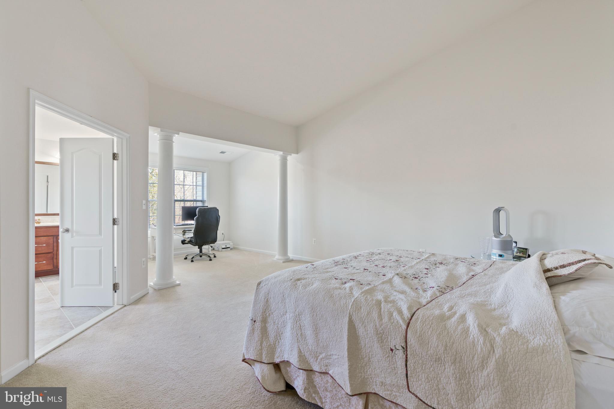 43245 Mitcham Square Ashburn, VA 20148 - Photo 13 of 23