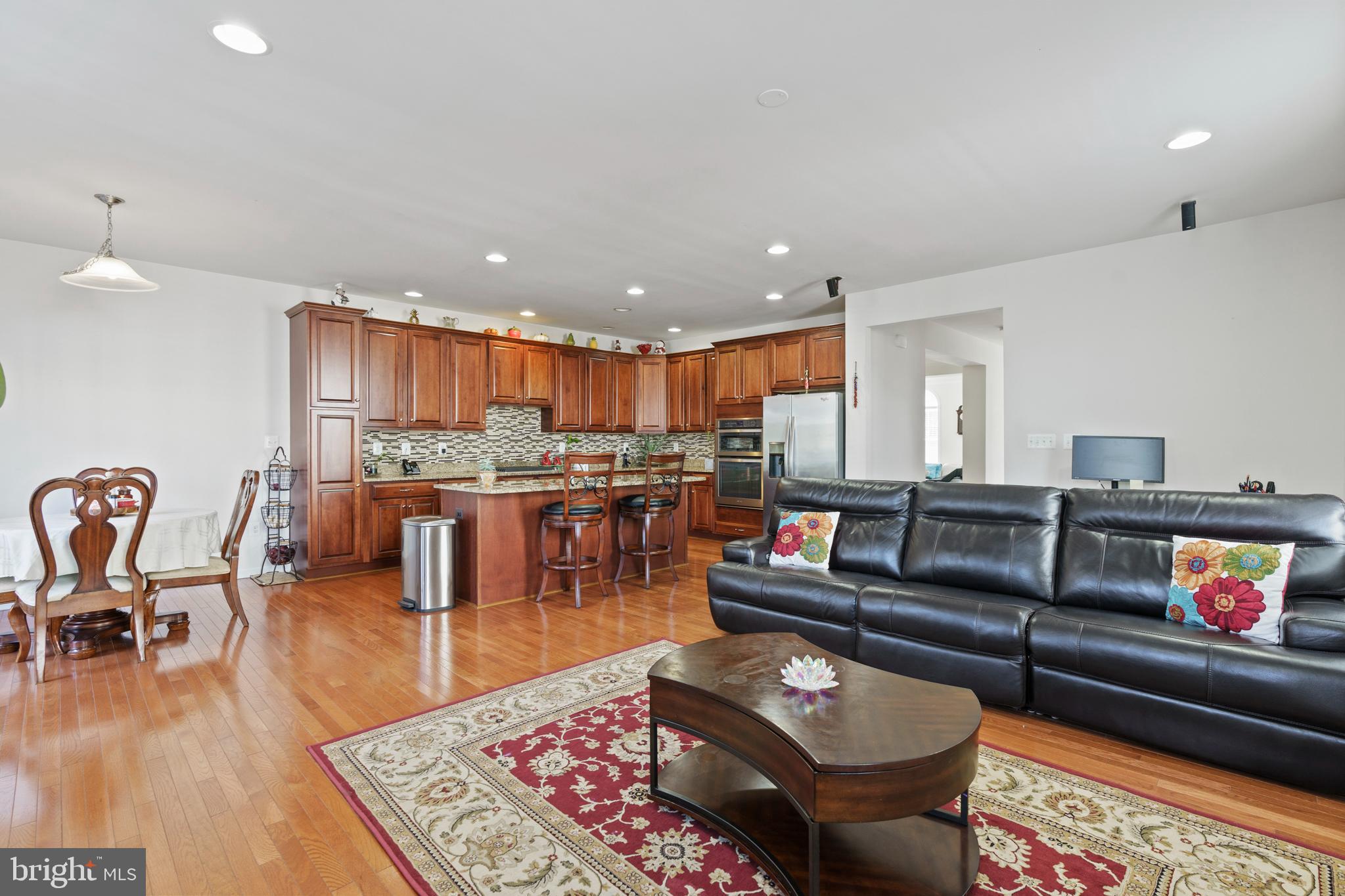 43245 Mitcham Square Ashburn, VA 20148 - Photo 9 of 23