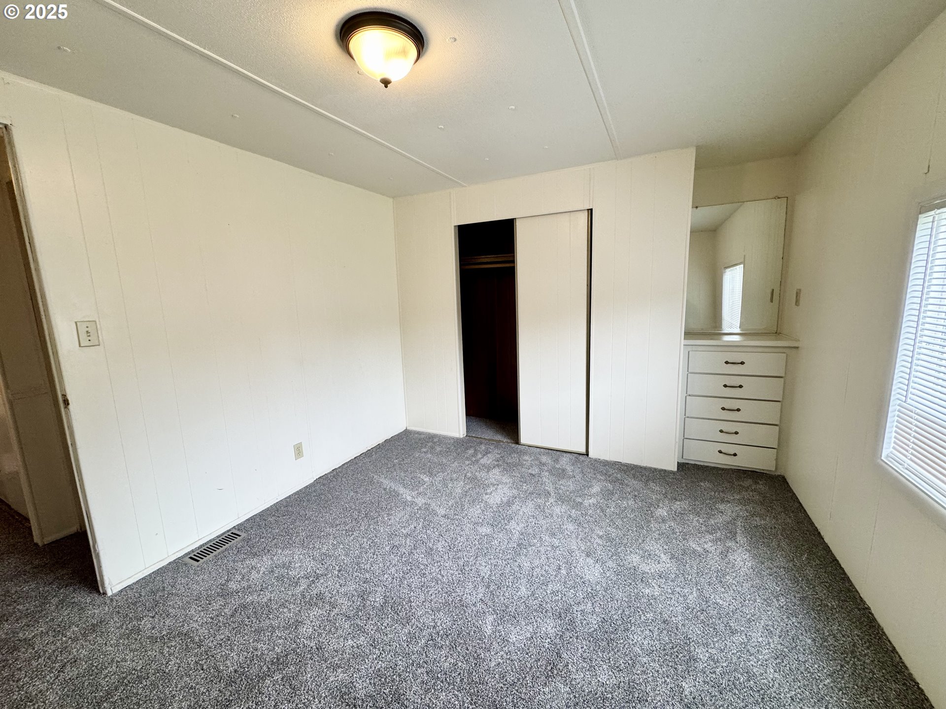 1400 Candlelight Drive, Unit 162 Eugene, OR 97402 - Photo 11 of 16