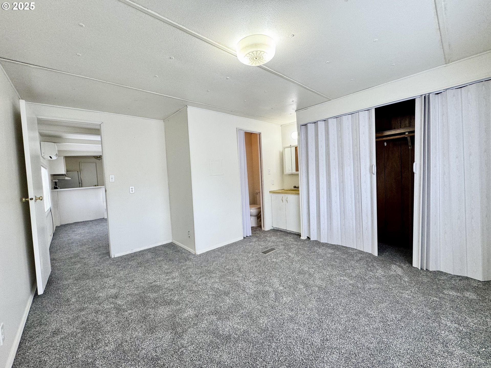 1400 Candlelight Drive, Unit 162 Eugene, OR 97402 - Photo 5 of 16