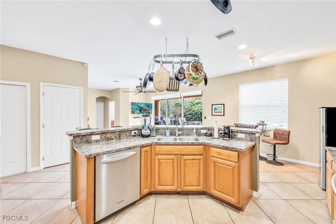 14067 Danpark Loop Fort Myers, FL 33912 - Photo 10 of 41