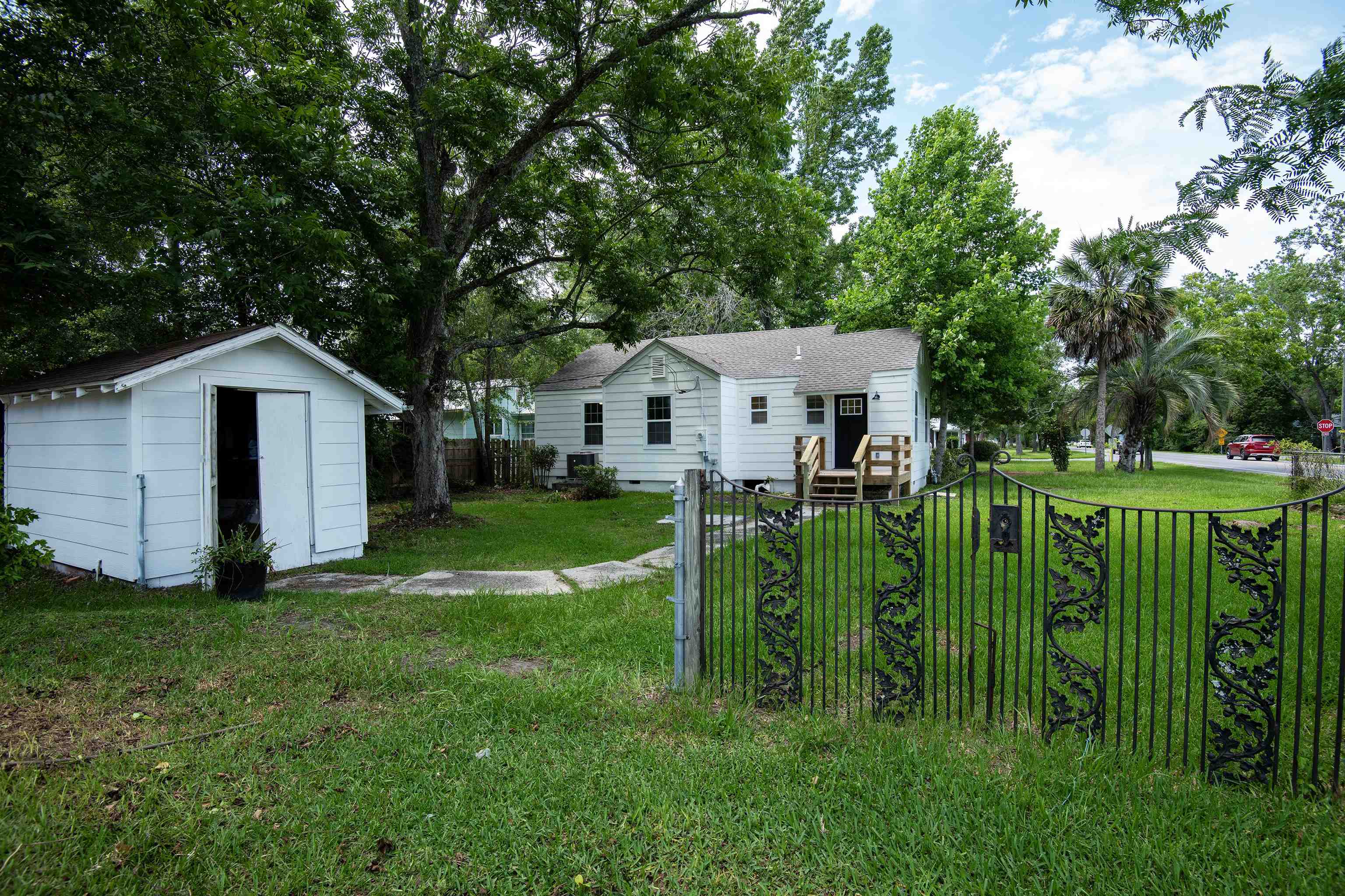 510 East Myrtle Avenue Foley, AL 36535 - Photo 18 of 22 Yard