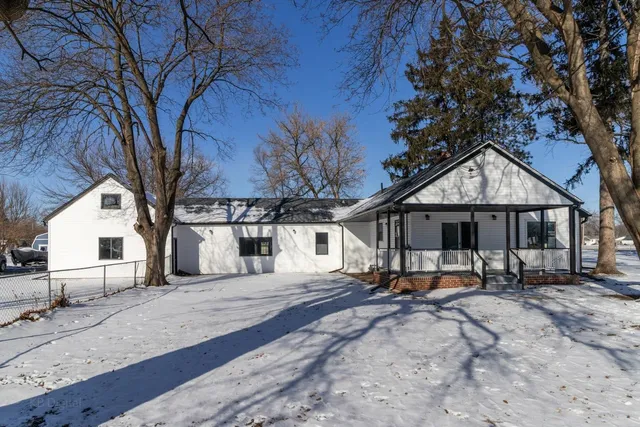 $264,900 | 7604 North 2nd Street, Machesney Park, IL 61115