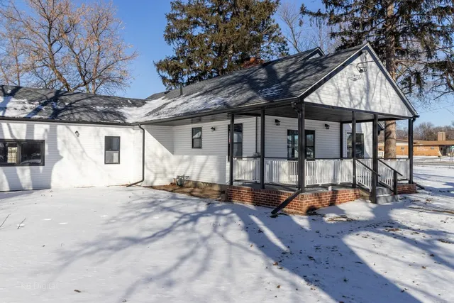 $264,900 | 7604 North 2nd Street, Machesney Park, IL 61115