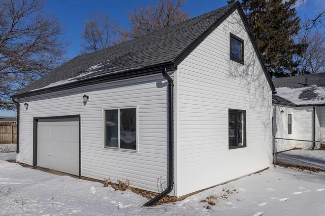 $264,900 | 7604 North 2nd Street, Machesney Park, IL 61115