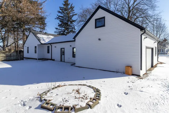 $264,900 | 7604 North 2nd Street, Machesney Park, IL 61115