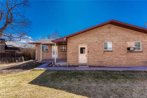 $1,350 | 1680 Yukon Street, Unit 4, Lakewood, CO 80214