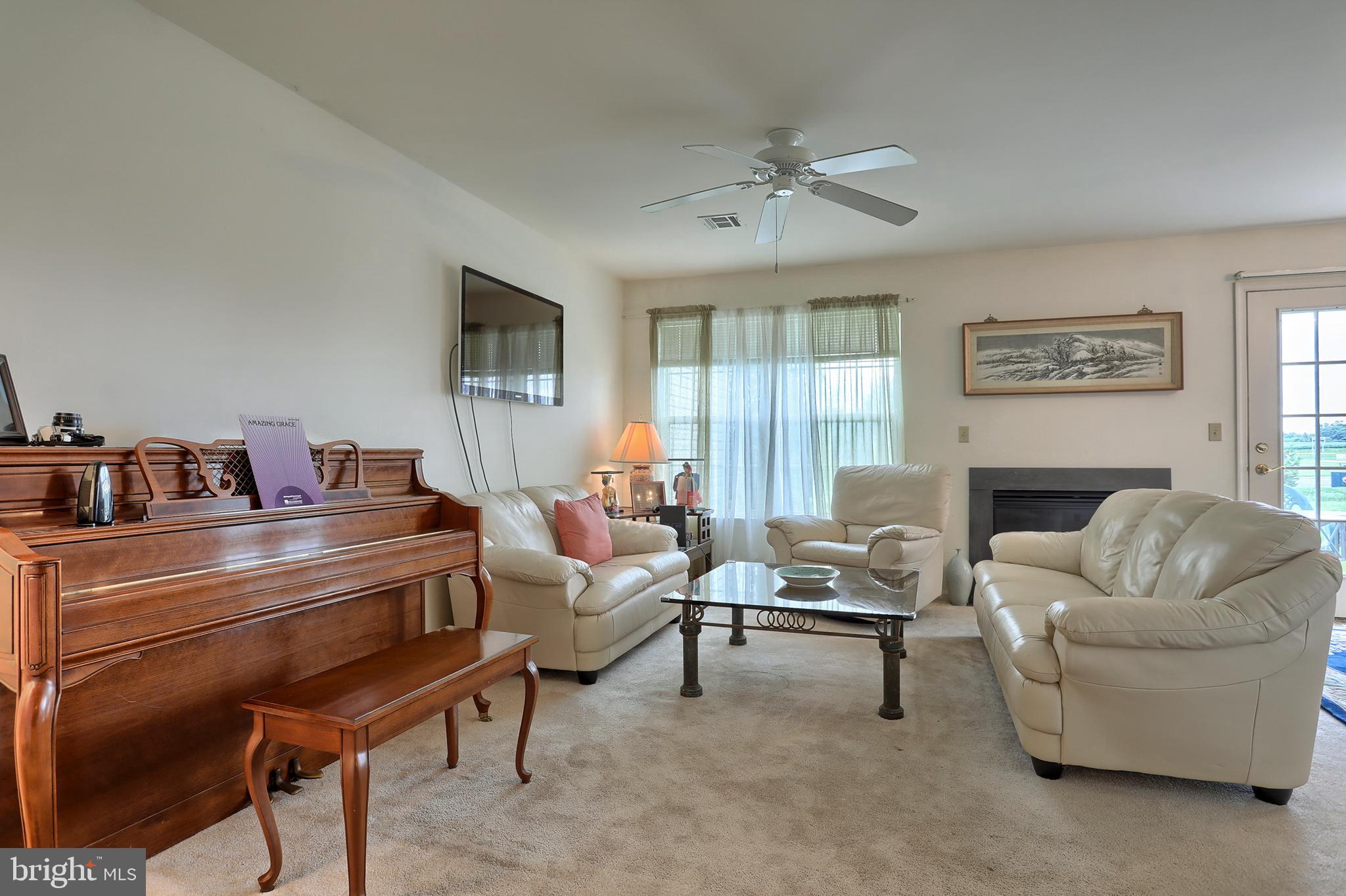148 Sparrow Road Hummelstown, PA 17036 - Photo 9 of 24 Gallery Image 9