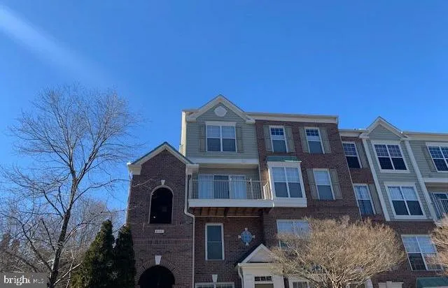 $2,300 | 4120 Vanderbilt Court, Unit 301, Fairfax, VA 22030