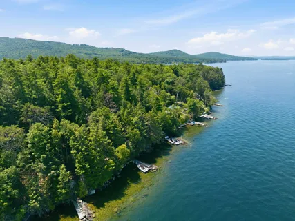 $295,000 | 23 Diamond Island, Laconia, NH 03246