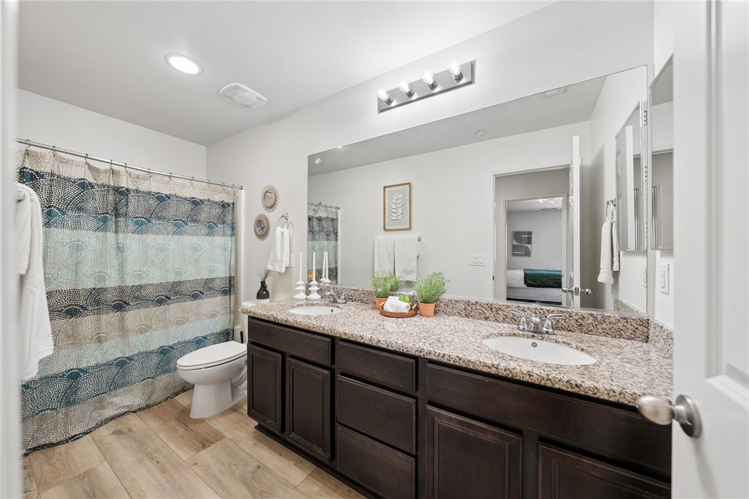 25432 Lone Acres Road Menifee, CA 92584 - Photo 26 of 65 Secondary bathroom