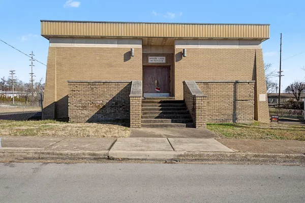 $1,400,000 | 210 Woodruff Street, Madison, TN 37115